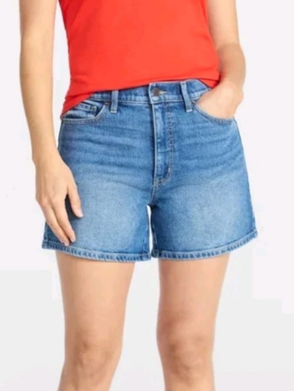Time and Tru Women's High Rise Denim Shorts, 5 in Inseam, Size 4 NWT